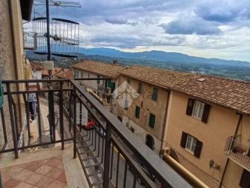 Appartamento in vendita di 110 m² in Via Costantino Tabolacci, 35