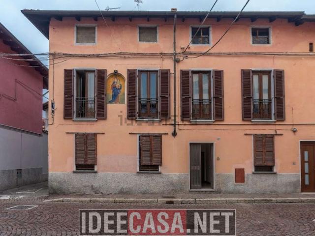 Appartamento in vendita di 110 m² in Via Cavour