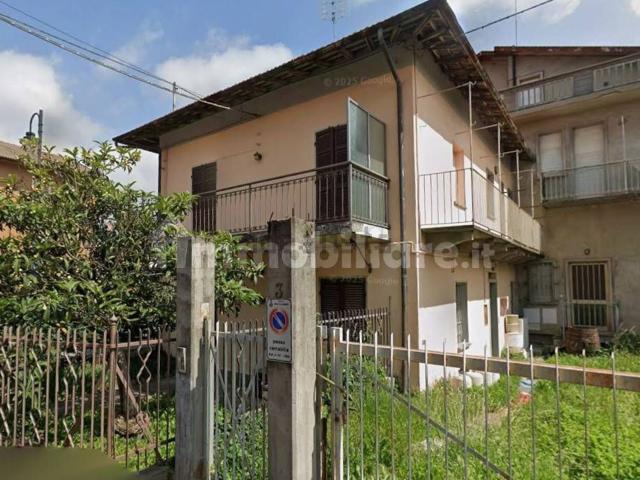 Appartamento in vendita di 110 m² in Via Caduti del Lavoro, 3