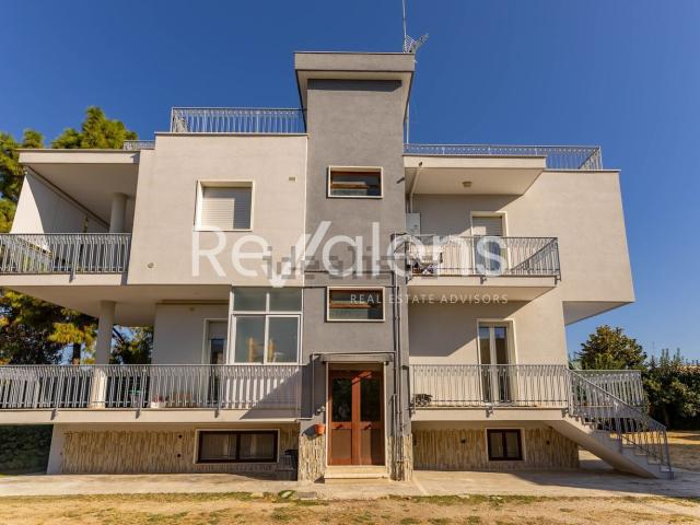 Appartamento in vendita di 110 m² in Via Caio Bebio