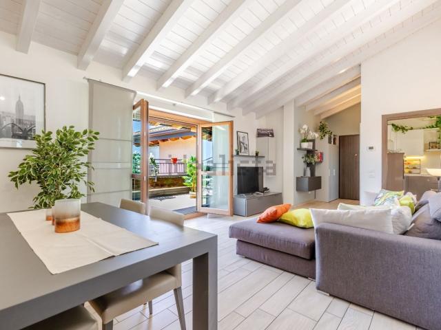 Appartamento in vendita di 110 m² in Via Campi Lunghi, 15