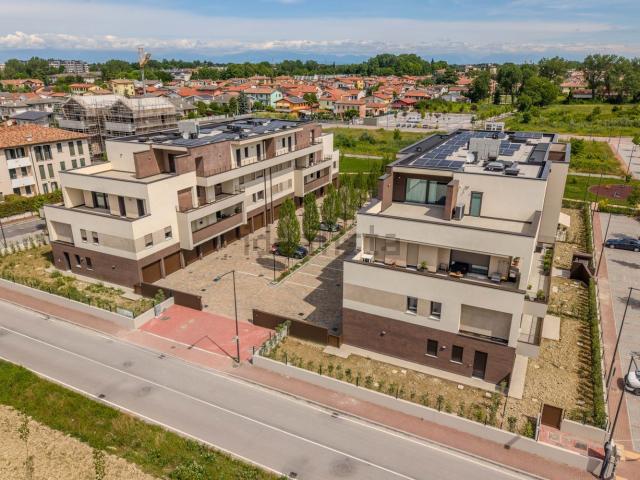 Appartamento in vendita di 110 m² in Via Capitanio