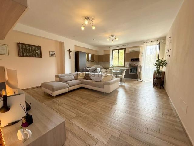 Appartamento in vendita di 110 m² in Via Cardinale Lualdi Alessandro, 37