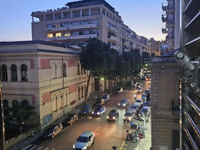 Appartamento in vendita di 110 m² in Via Carini, 48