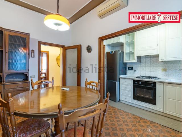 Appartamento in vendita di 110 m² in Via Carlo Cattaneo