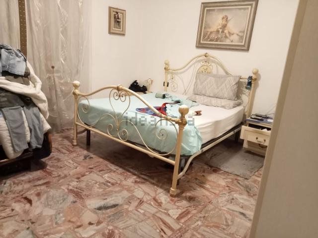 Appartamento in vendita di 110 m² in Via Carlo Cane, 10