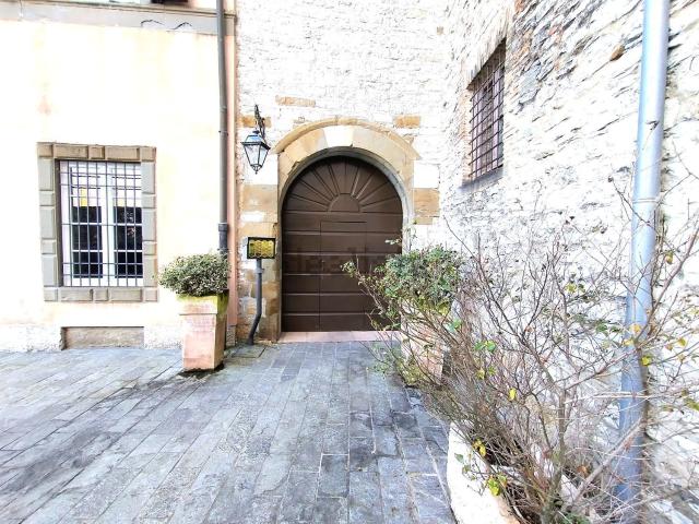 Appartamento in vendita di 110 m² in Via Castello