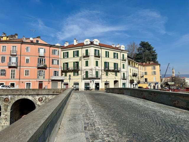 Appartamento in vendita di 110 m² in Via Castellazzo, 1