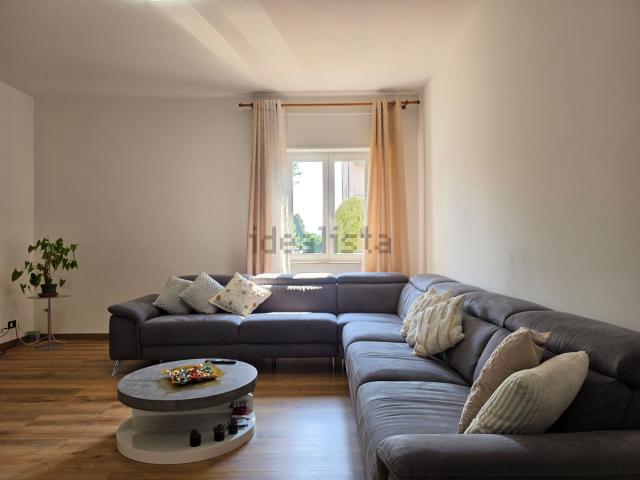 Appartamento in vendita di 110 m² in Via Cesare Battisti