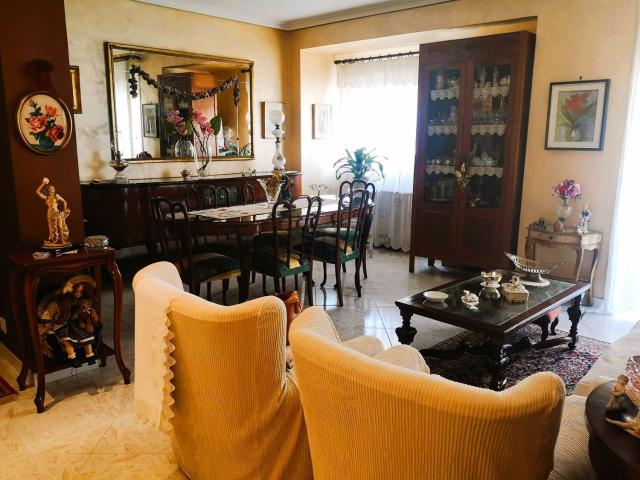 Appartamento in vendita di 110 m² in Via Cesare Terranova, 15
