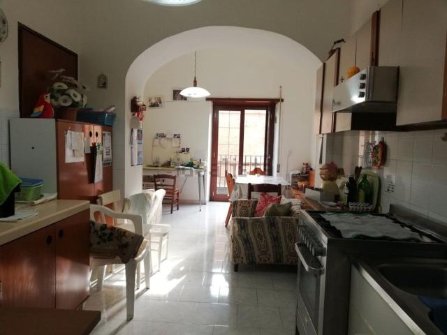 Appartamento in vendita di 110 m² in Via Chiaia, 2