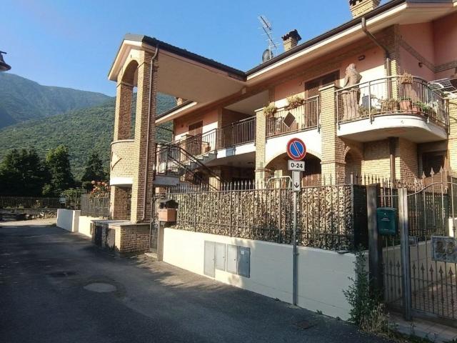 Appartamento in vendita di 110 m² in Via Chiesali, 28