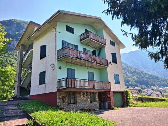 Appartamento in vendita di 110 m² in Via Cima Costa