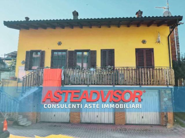Appartamento in vendita di 110 m² in Via Circonvallazione, 15