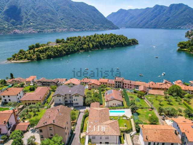 Appartamento in vendita di 110 m² in Via Andrea Castelli, 15