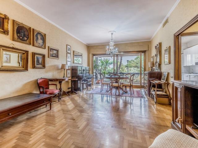 Appartamento in vendita di 110 m² in Via Andrea Solario