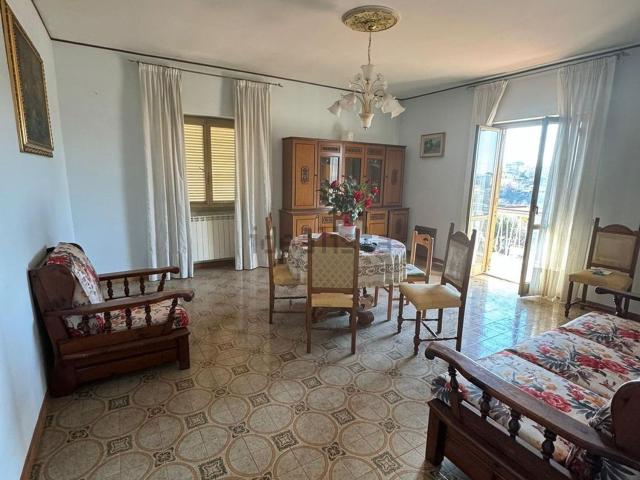 Appartamento in vendita di 110 m² in Via angelo piliziano, 10