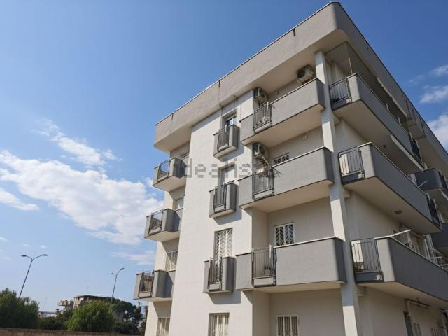 Appartamento in vendita di 110 m² in Via Achille de Pascale, 13