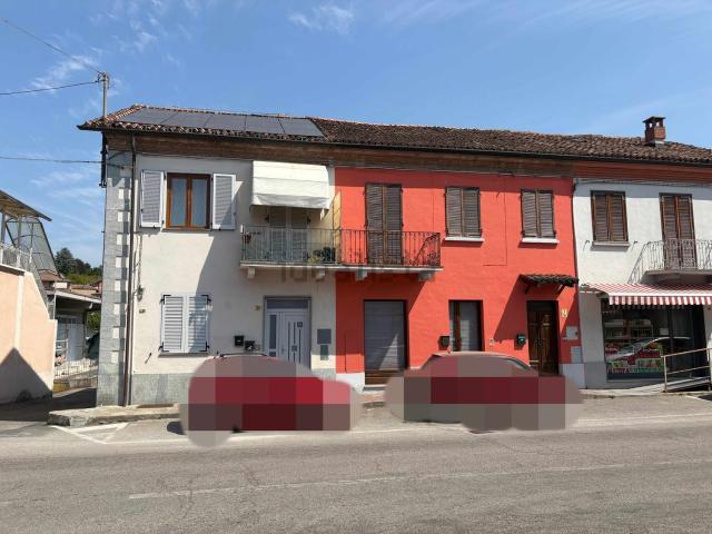 Appartamento in vendita di 110 m² in Via Alba Narzole, 3