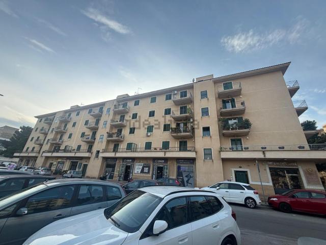 Appartamento in vendita di 110 m² in Via Alcide de Gasperi, 73