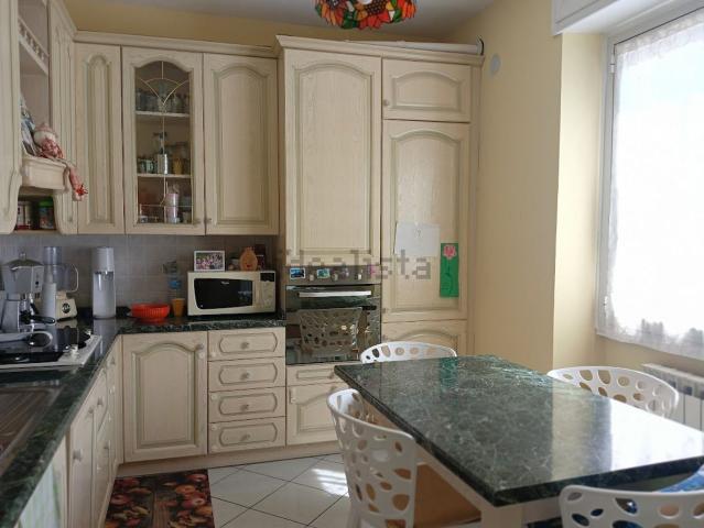 Appartamento in vendita di 110 m² in Via Alcide de Gasperi, 79