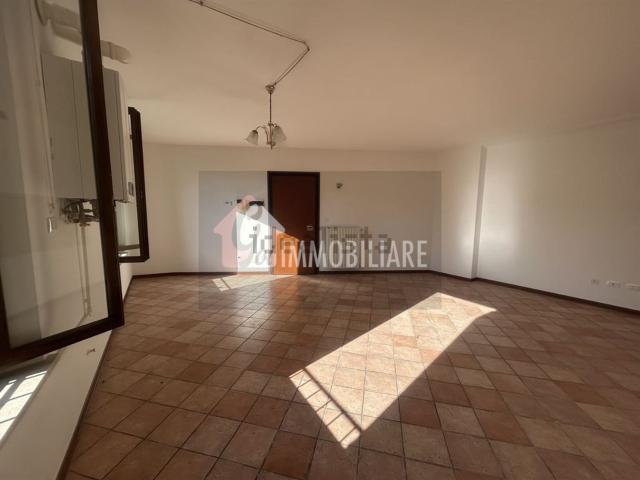 Appartamento in vendita di 110 m² in Via Aldo Formis, 28