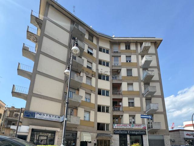 Appartamento in vendita di 110 m² in Via Aldo Moro, 158