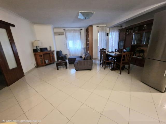 Appartamento in vendita di 110 m² in Via Aldo Moro, 16