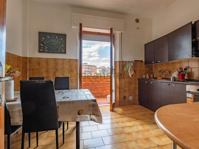Appartamento in vendita di 110 m² in Via Aldobrandino da Siena, 5