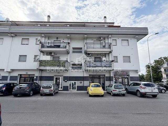 Appartamento in vendita di 110 m² in Via Aquitania, 2