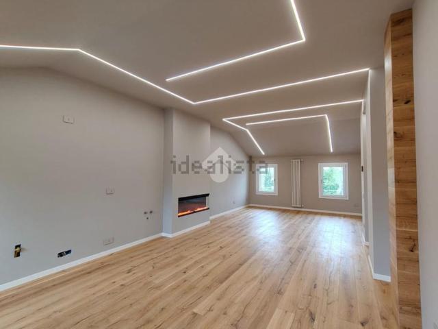 Appartamento in vendita di 110 m² in Via Asseggiano