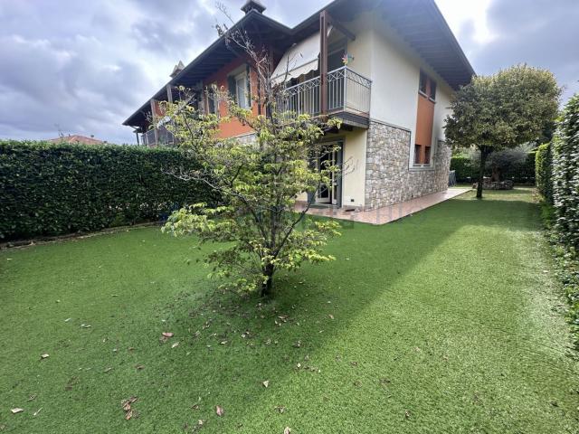 Appartamento in vendita di 110 m² in Via B. Zaccagnini, 36