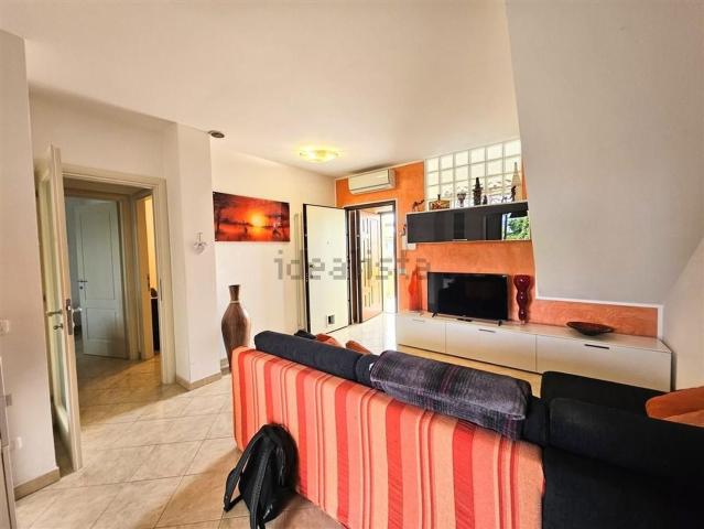 Appartamento in vendita di 110 m² in Via Bozzone
