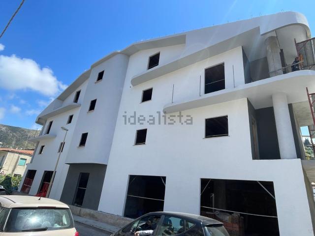 Appartamento in vendita di 110 m² in Via Bologna