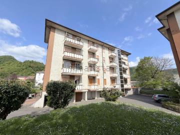 Appartamento in vendita di 110 m² in Via Battaglione Monte Berico, 7