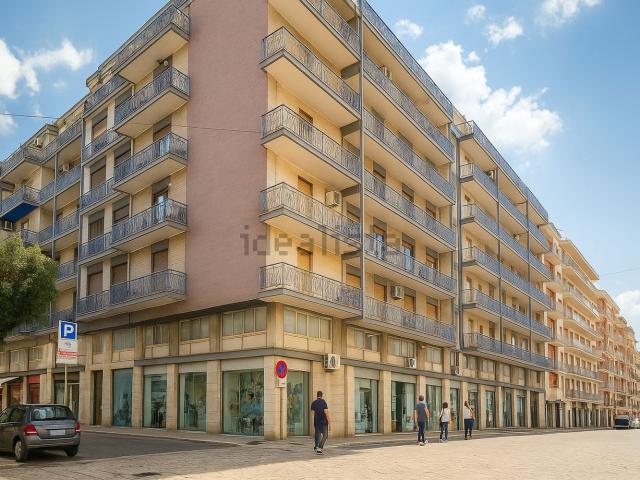 Appartamento in vendita di 110 m² in Via Bari, 6