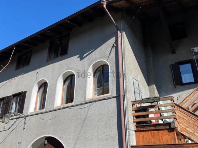 Appartamento in vendita di 110 m² in Via Bernardo Clesio, 25