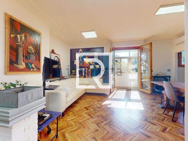 Appartamento in vendita di 110 m² in Via Bertarina