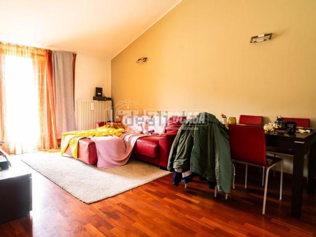 Appartamento in vendita di 110 m² in Via Bini