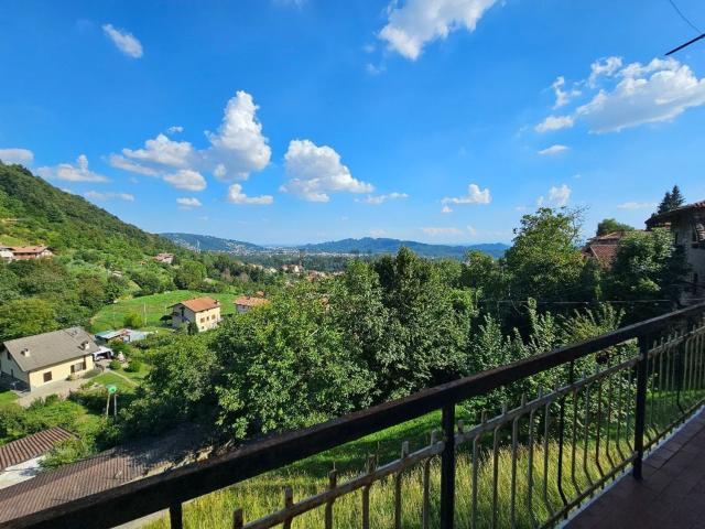 Appartamento in vendita di 110 m² in Via Bruntino Alto