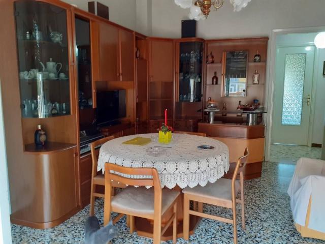 Appartamento in vendita di 110 m² in Via Buenos Aires