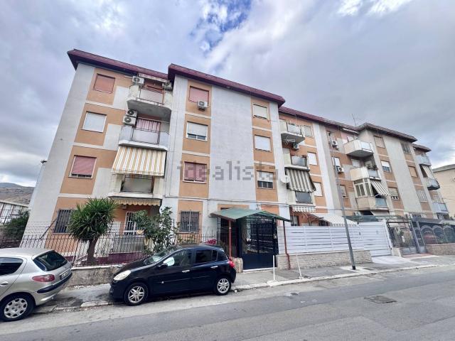 Appartamento in vendita di 110 m² in Via G. Cammarano, 12