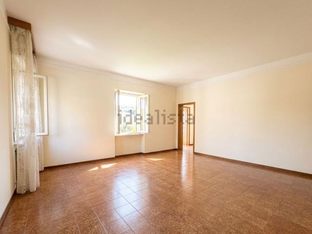 Appartamento in vendita di 110 m² in Via G. Garibaldi