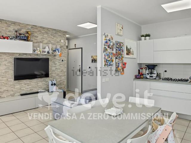 Appartamento in vendita di 110 m² in Via G. Marconi, 1