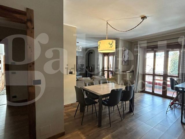 Appartamento in vendita di 110 m² in Via G. Sommeiller, 8