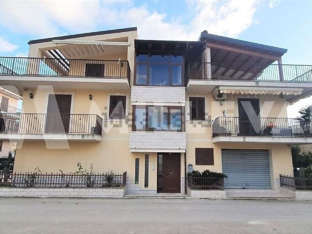 Appartamento in vendita di 110 m² in Via Garibaldi