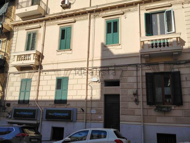 Appartamento in vendita di 110 m² in Via Gaspare del Fosso, 8