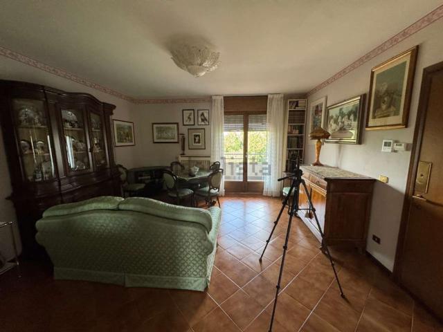 Appartamento in vendita di 110 m² in Via Giuditta Sidoli