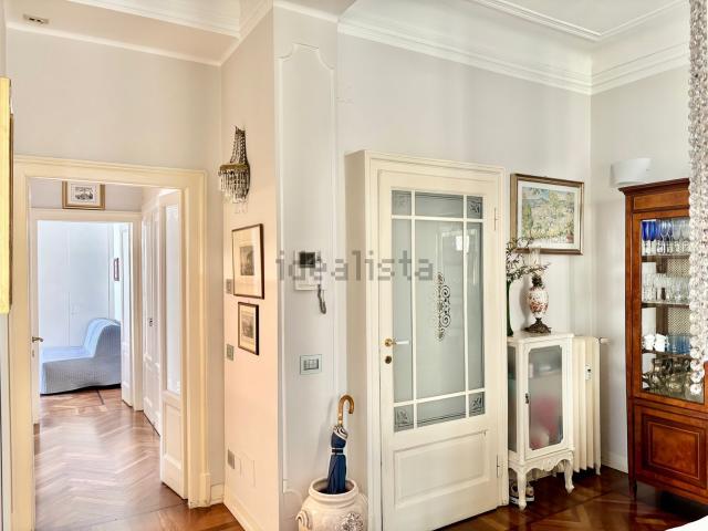 Appartamento in vendita di 110 m² in Via Giuseppe Compagnoni, 10