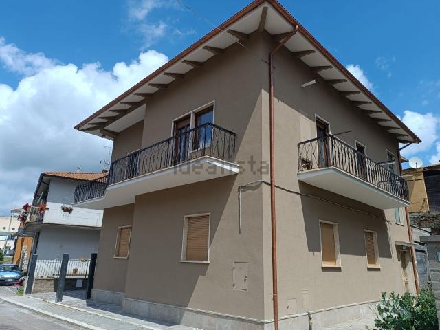 Appartamento in vendita di 110 m² in Via Giuseppe Mazzini, 8
